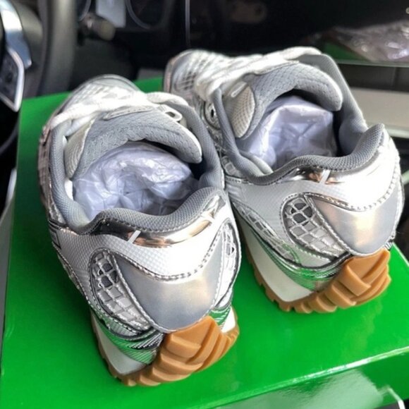 Bottega Veneta Orbit Sneakers - Picture 4 of 6